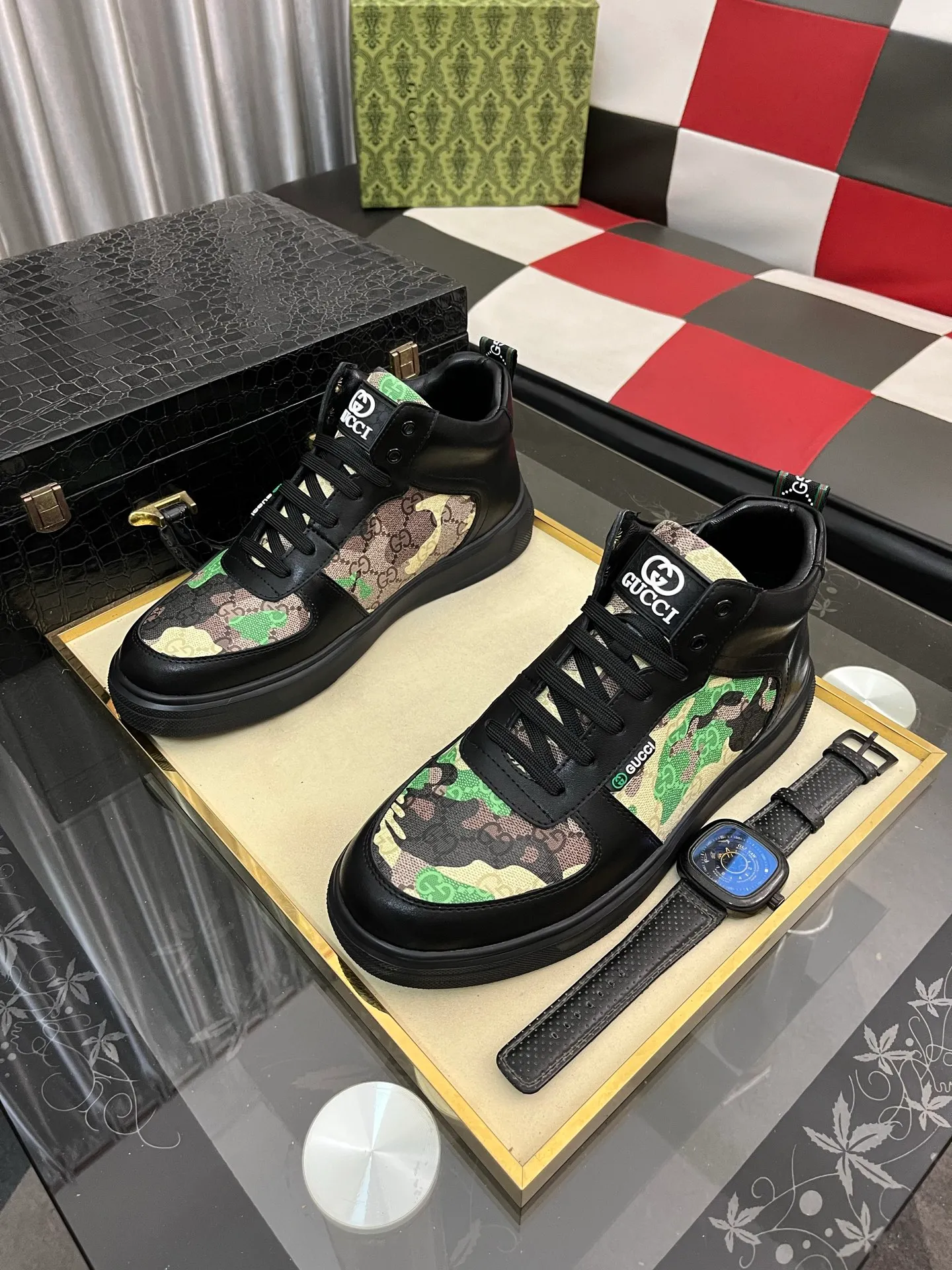 Men's shoes💰: 420⌚️⌚️[GUCCI sheepskin lining] Men's classic Gucci high-top casual shoes, original quality💯The upper is made of imported Italian cowhide and sheepskin lining, with fine workmanship and high-end atmosphere. Has a fashionable and exemplary look. Original rubber wear-resistant outsole. Code number: 38-44